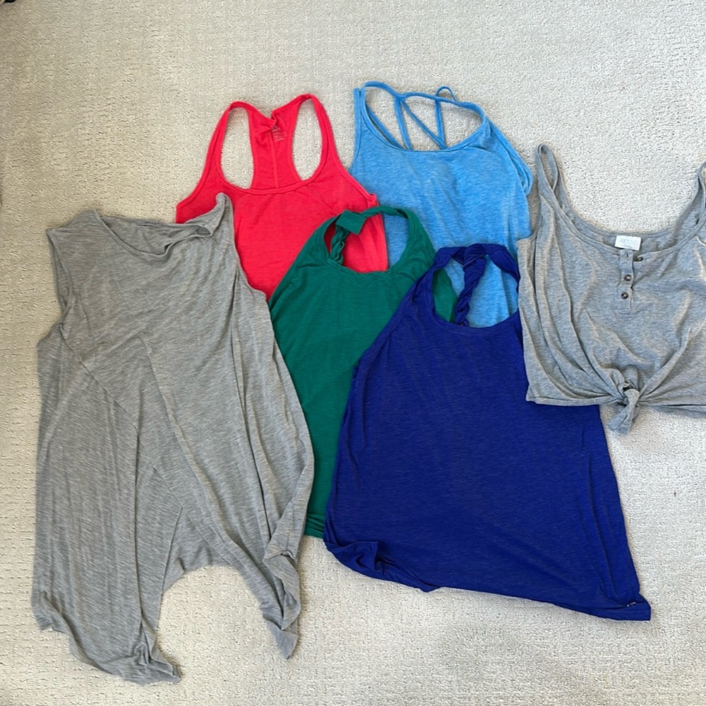 Workout tank top bundle - size xs/s